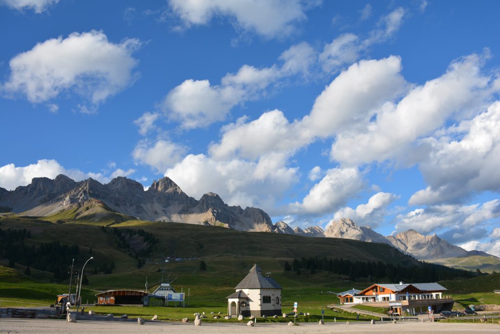 Passeggiata al Rifugio Fuciade, nel cuore delle Dolomiti